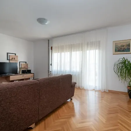 Apartman Domi Apartment Trogir