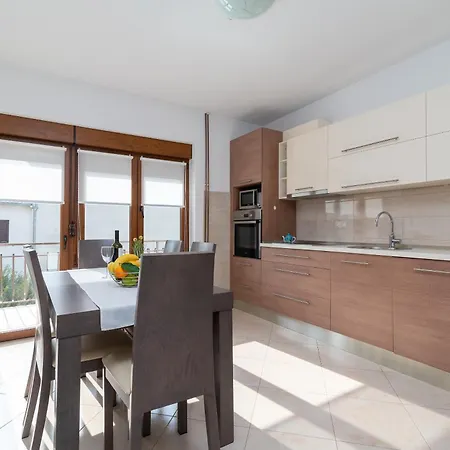 Apartman Domi * Trogir