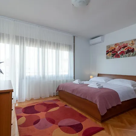Apartman Domi * Trogir
